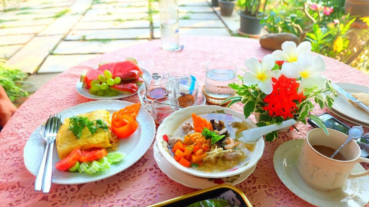 Bed and Breakfast Loy Manee House Ayutthaya Exteriér fotografie